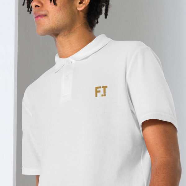 Minimalist Polo - Image 9